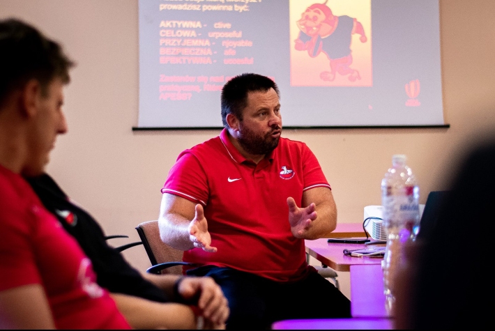 #htmlcaption570 full-3